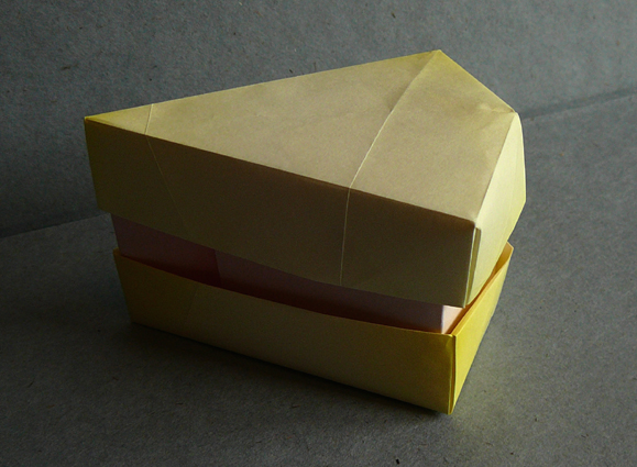 cake shaped box
de Yamaguchi Makoto
