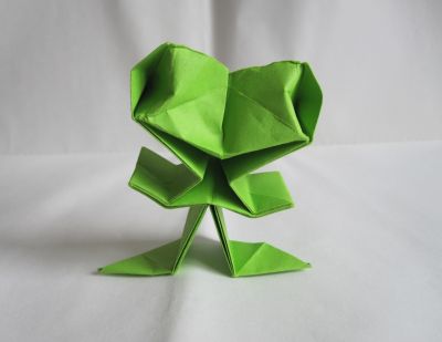 Grenouille- Riki Saito
Challenge pliage février 2016
