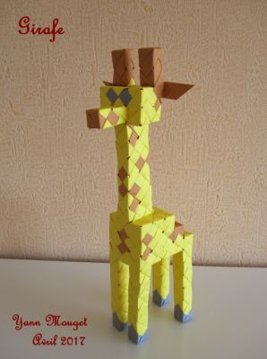 Girafe
Girafe en modulaires Sonobe.
