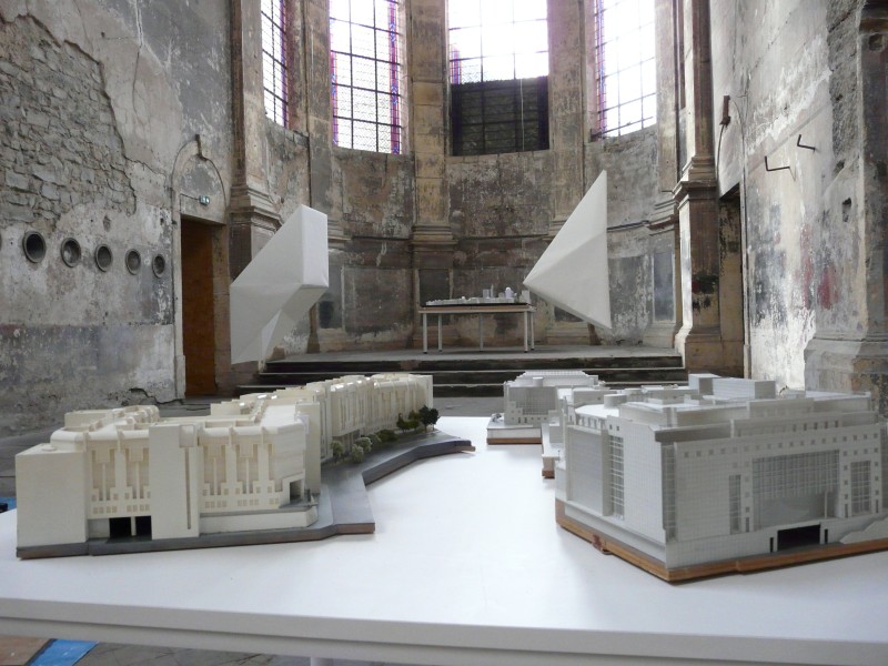 Projections
http://aureleduda.com/date/projections/
