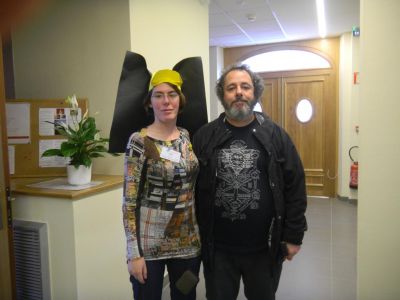 Cécile et un gars qui s'incruste sur la photo.
