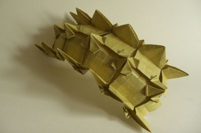Dragon Helix
Modèle d'Eric Gjerde, enseigné et plié à la LUO#5. Peau d'éléphant, proportions 1x2.5.
Mots-clés: Gjerde tesselation dragon 3D