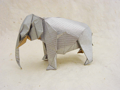 Eléphant (Satoshi Kamiya)
Créé par Satoshi Kamiya, plié à partir d'un carré de papier Kraft.
