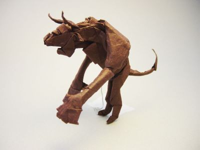 Minotaure (Satoshi Kamiya)
Plié à partir d'un carré de 40 cm de papier mûrier.
