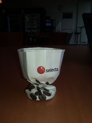 Coupe en gobelet à café
