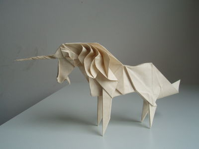 Licorne de Diaz
Peau éléphant de 35cm en wet fold

