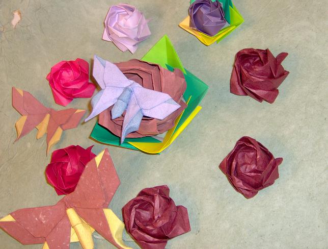11_fin_de_l_après-midi_avec_quelques_roses_de_Kawasaki.JPG