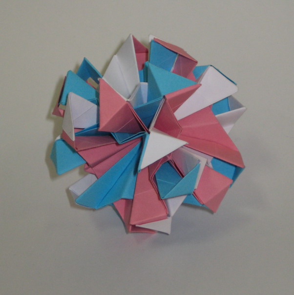 Fireworks
12 modules, 10.5 cm squares
