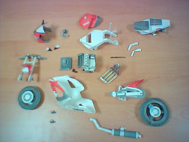 Yamaha - Bits and Pieces
