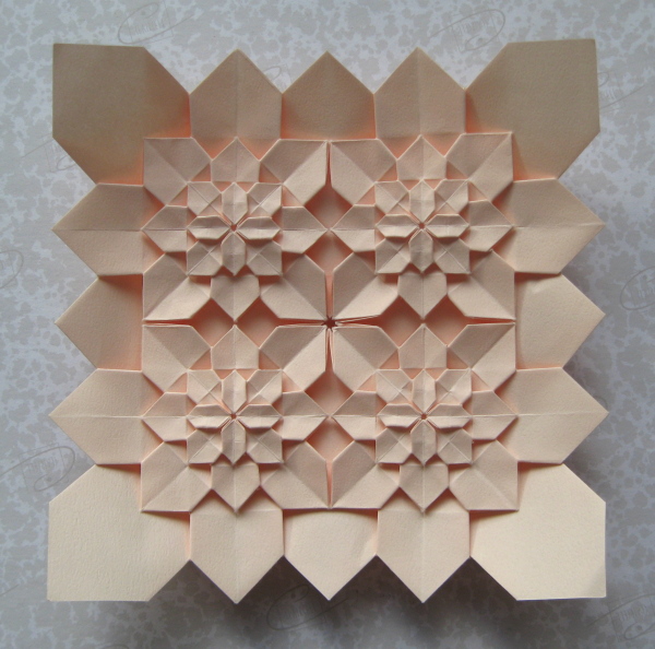Fujimoto-Budai tiled hydrangea
