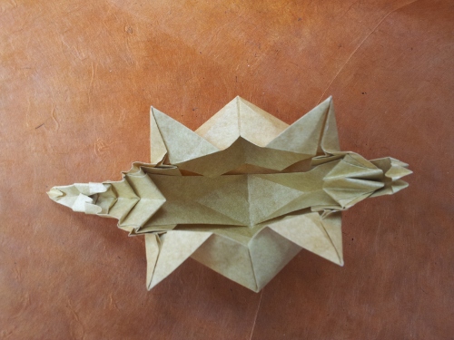 Glyptodon vu de dessous
Pour le challenge d'avril 2013
Papier peau d'éléphant 20*20 cm
Mots-clés: glyptodon challenge