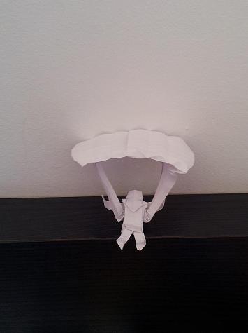 Parapentiste
Création en box pleating à partir d'un rectangle 1:4
Mots-clés: pedrolino parapente box pleating
