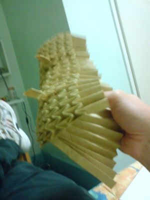 fuguEnCours
Pliage en cours de la tessellation du fugu de Sipho Mabona qui hélas n'a pas abouti  :s
