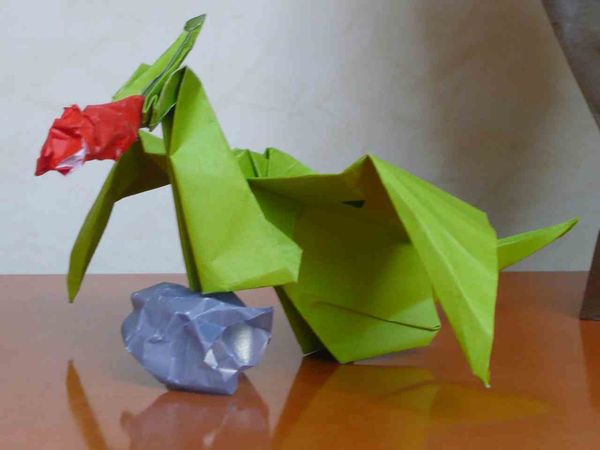 dragon crachant du feu
