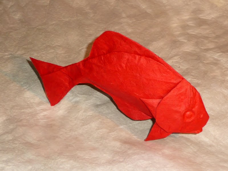 Poisson d'après Eric Joisel
Kraft + paille contrecollés au MC (50cm)
