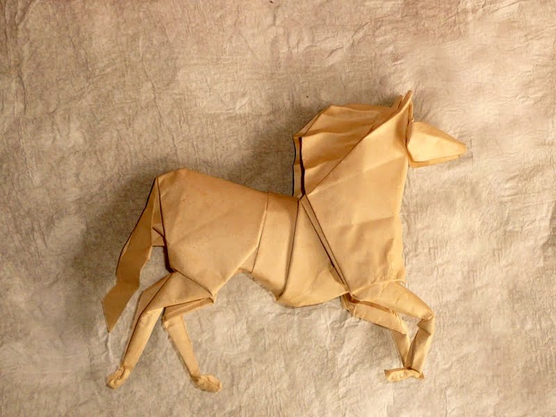 Cheval d'après Roman Diaz
50 cm de peau d'éléphant
