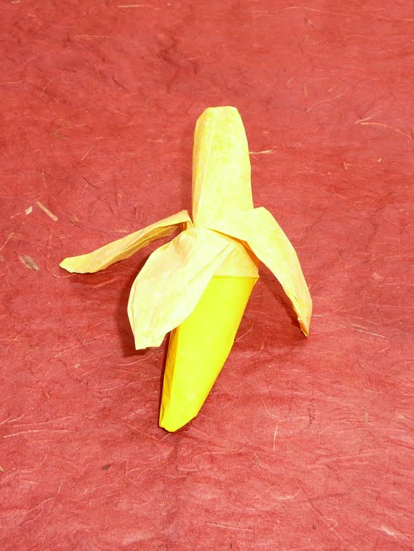 Banane d'après Andrew Hudson
soie + acrylique (22cm)
