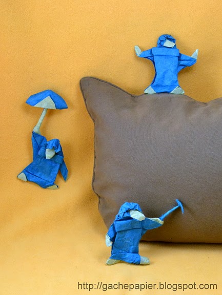 Lemmings de gachepapier
carrés d'unryu (triple couche) pliés en wetfold
