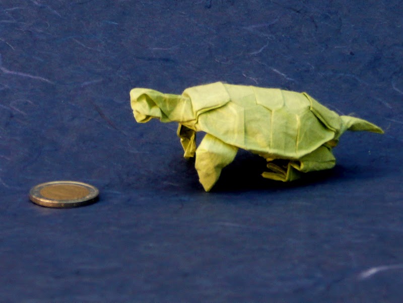 Tortue d'après Robert Lang
deux couches d'unryu contrecollées au MC (24cm)
