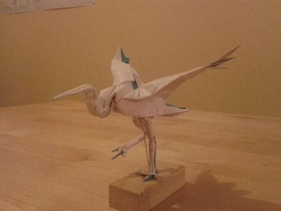 Grue de Roman Diaz
Plié dans du foil blanc-bleu ciel
