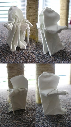 Asymetric ghost monk de Nicholas Terry
Papier Kraft, Wet folding pour le former à la fin
