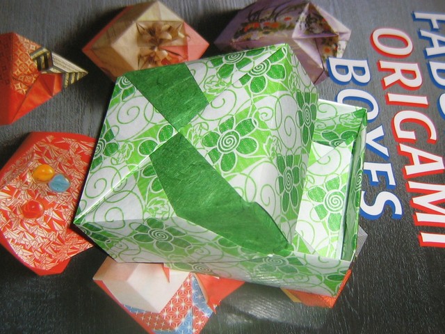 T. Fuse square box from a rectangle
