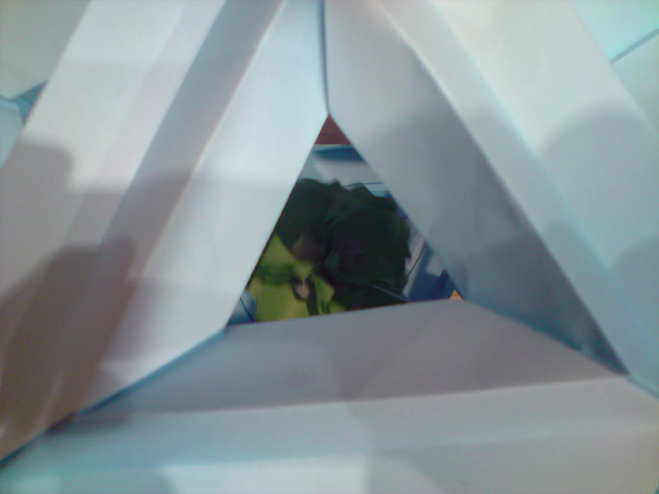 Double décaèdre avec Kusudama à l'intérieur 02
Double décaèdre avec Kusudama à l'intérieur
Mots-clés: modulaire kusudama