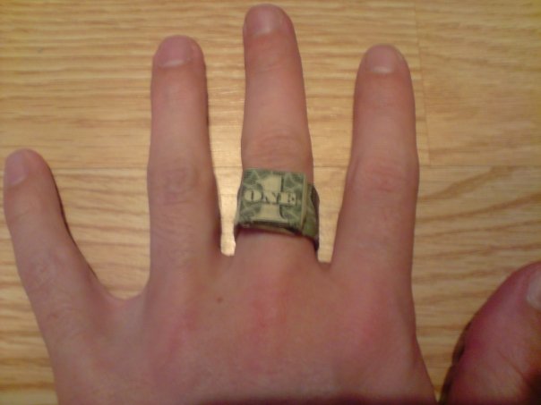 bague billet 1$
Mots-clés: bague billet 1$