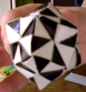 sonobe noir et blanc
Mots-clés: modulaire sonobe noir blanc