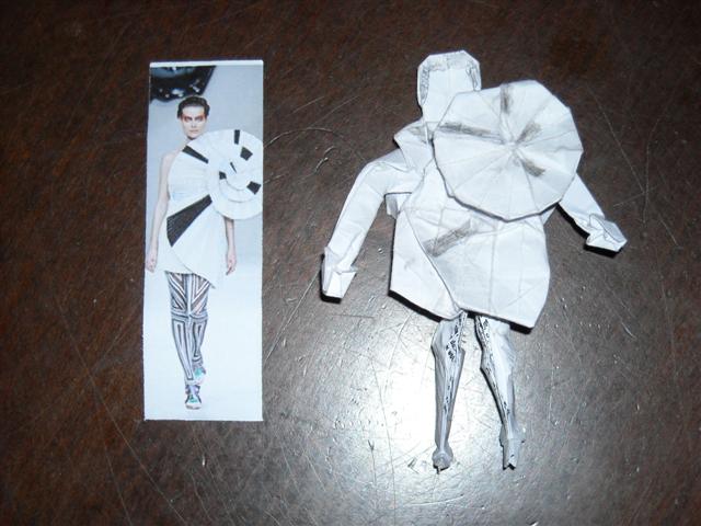 Robe origami 1
Challenge d'avril (prêt à porter)
