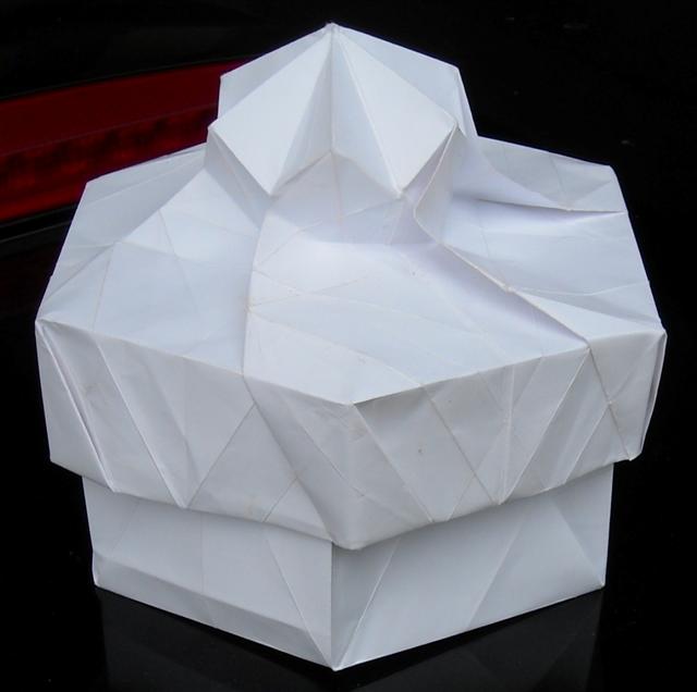 Boite hexagonale (un chiffre, mai 2010)
