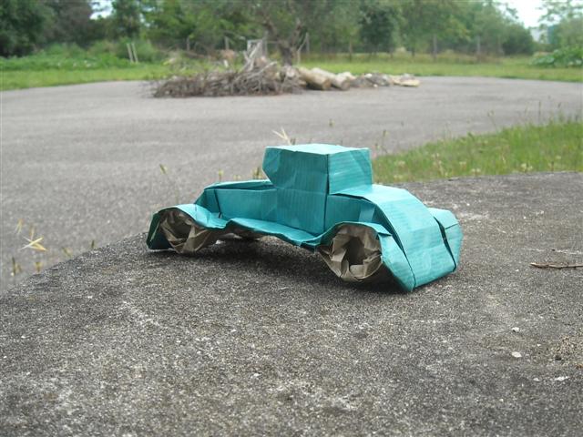 Voiture 1930 (1/4 profil arrière) Box Pleating juin 2011
