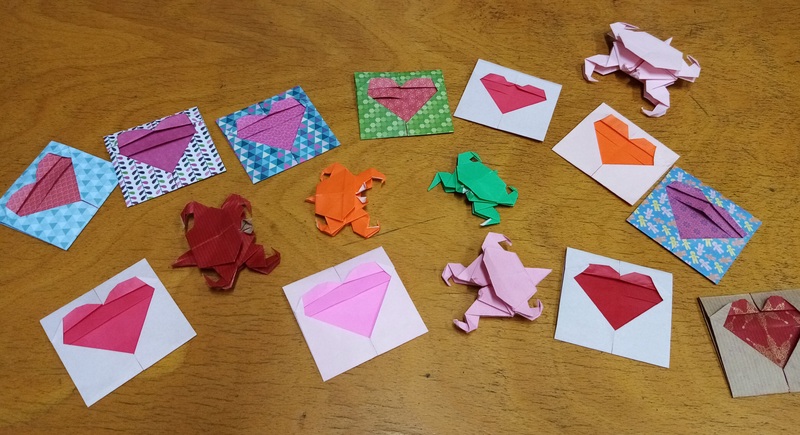 Atout crabe 23 sept 20
- Carte avec cœur by Nick Robinson (Fascinant origami - Nuinui)
- Crabe by Anon (Origami Fleurus Zülal Scheele)
