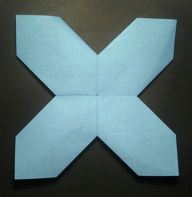 Fujimoto's Puzzle FaceNord
En réponse à Praise Pratajev , Dasssa, papyraceous et origami_madness , qui évoluent dans un autre monde et dans une autre espace-temps...
