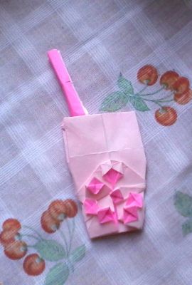 タピオカミルクティー 
Tapioca Milk Tea - Hideo Komatsu (Twitter 19 06 19)
Origamiplans
