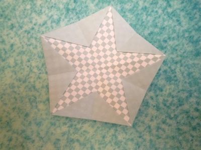 Etoile 5 - Pascal B.
à partir d'un pentagone
