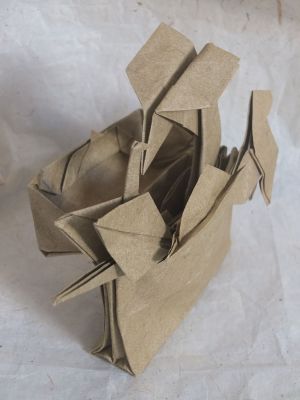 challenge : La Rentrée
Périscolaire :
la rentrée, pour moi c'est la reprise des ateliers périscolaires et la visions des cartables de mes élèves remplis de leur œuvres
