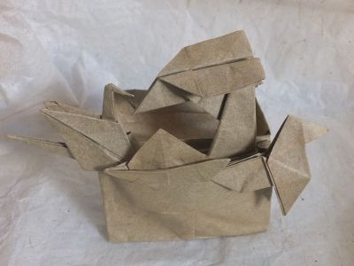 challenge : La Rentrée
Périscolaire :
la rentrée, pour moi c'est la reprise des ateliers périscolaires et la visions des cartables de mes élèves remplis de leur œuvres
