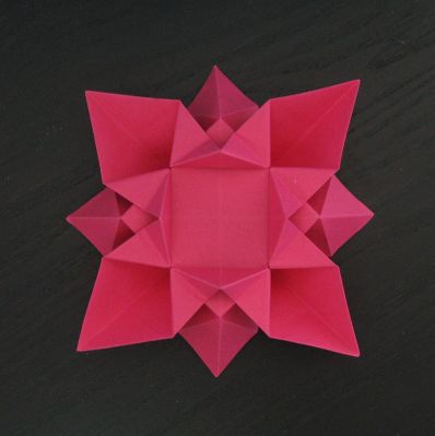 2- fiore o stella 2
papier copie 20x20
créateur: Francesco Guarnieri
