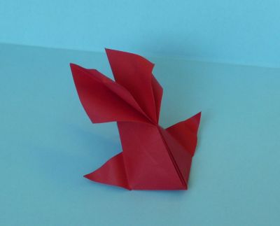 poisson rouge de roman diaz
créé par roman diaz, dans son livre origami essence
plié dans un carré de 15cm
