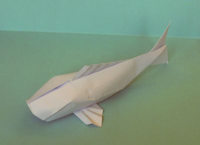 koi de sipho mabona
créé par sipho mabona
plié dans un carré de 25cm de papier légérement glacé
