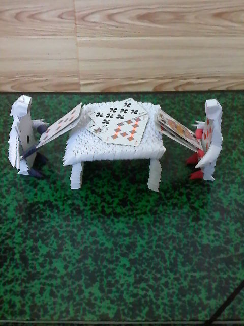 ALICE AU PAYS DES JEUX
