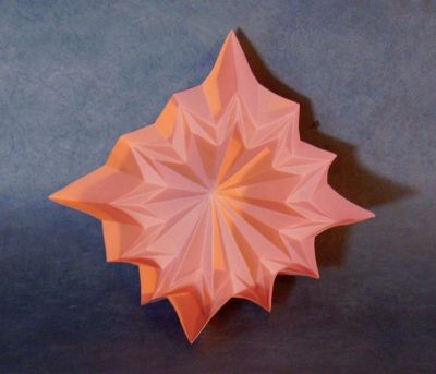 Dodecahedron conformation - Inspiré par Ray Schamp
Carré de 20 cm de Vivaldi
