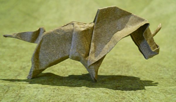 Licorne de Donya Quick
Dans un carré de 15x15 cm de papier éléphant
