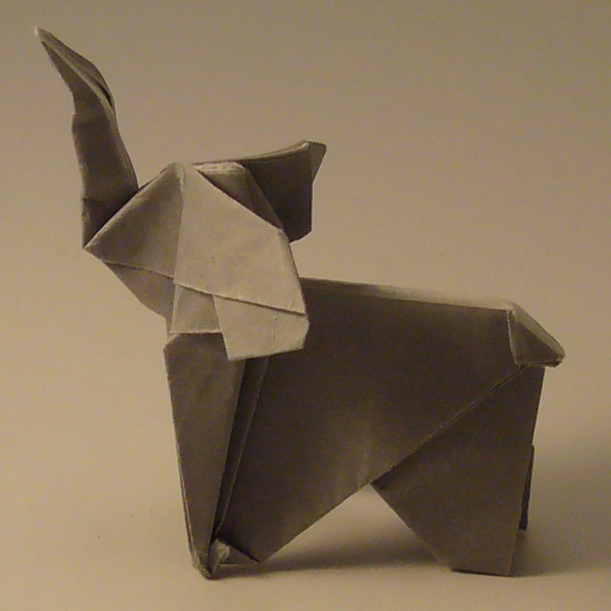 Elephant
Papier : papier origami 15x15 55g
