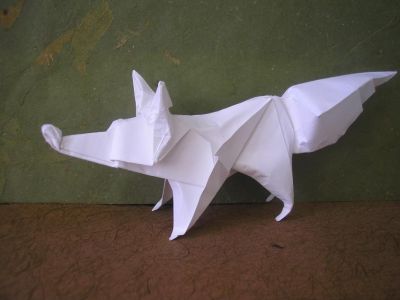 un renard (Terry Nicolas, 2003)
j'adore ce modèle vraiment, il est super : esthétique, expressif et agréable à plier
