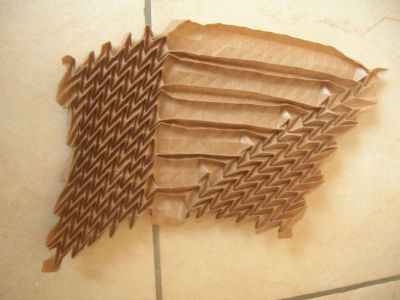 Transmission
Feuille kraft de 40cm, grille 34*34, vue de derrière.
