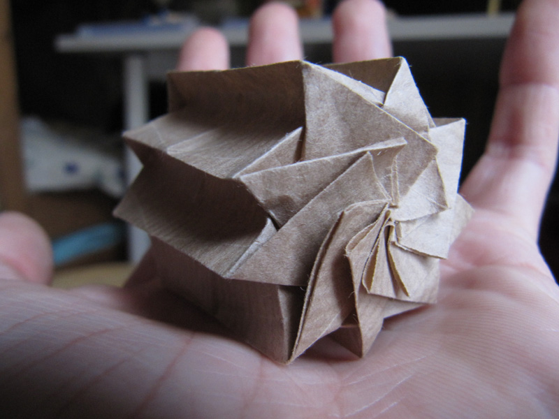 Spéciale Andrea Russo
kraft ~7x7.2.5cm
