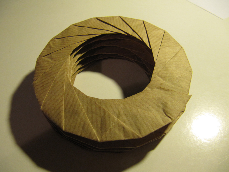 Hexakaidecagonal Hyperboloidal Spring 
