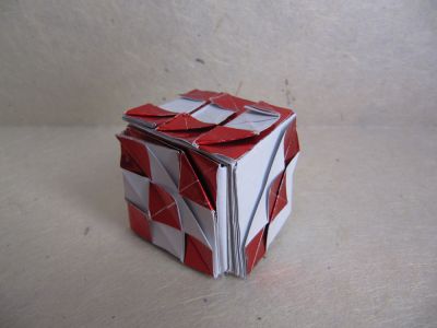Dice by Tanaka Masashi
